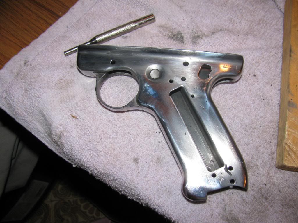 Restoring the finish on a rusted gun Pistolsmith